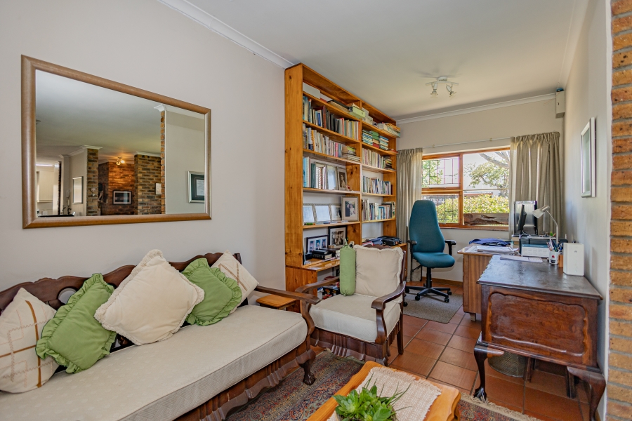 4 Bedroom Property for Sale in Amandelrug Western Cape